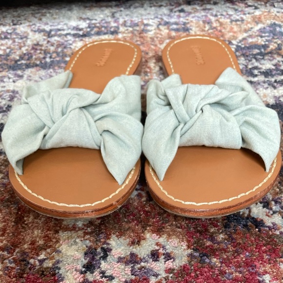 Soludos Chambray Knotted Slide Sandal - Picture 7 of 8